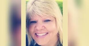 Renee Brannon's Instagram, Twitter & Facebook