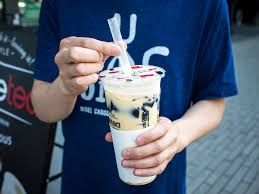 Use a spoon?': As Vancouver weighs plastic straw ban, citizens ponder how  they will drink their bubble tea