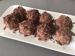 Ingredients Pour La Meringue 100 G De Blanc D œuf 3 Blancs 100 G De Sucre En Poudre 100 G De Sucre Glace Pour Copeaux De Chocolat Blanc D Oeuf Cuisine