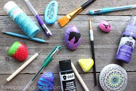 What Kind Of Paint Do You Use To Paint Rocks Rock Painting Tutorial Painted Rocks Rock Painting Designs