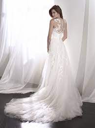 Von minimal luxury bis hin zu glitter & glow, hier findet ihr die angesagtesten designer der saison 2021 und ihre schönsten modelle. Romantic Wedding Dress Kleid Hochzeit Schone Brautkleider Hochzeitskleid Spitze