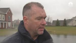 Naked man kills Post Office supervisor, according to police