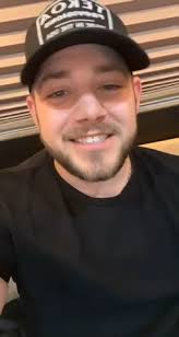 See Kameron Marlowe at LandoLive