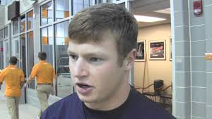 Vols Split Tough Double-Dual with IU/UK