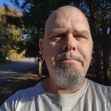 Can anyone recommend a really good tile guy ?