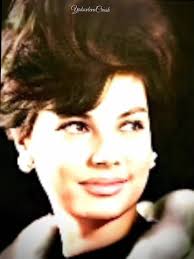 Реальная Регина: Кто озвучивал Регину Барскую?