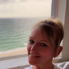 Key for pool near Daisy Hill Court?