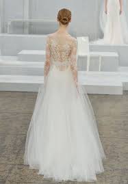 12 Wedding Gowns That Are Even More Gorgeous From The Back Wedding Dresses Long Sleeve Wedding Dress Lace Beautiful Wedding Gowns