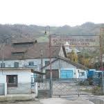 Primarul orasului baia de aries (judetul alba), silviu marzan, a acuzat, ieri, conducerile societatii aries min sa (aflata in faliment), a companiei minvest el a spus ca in mod intentionat reprezentantii aries min nu au intabulat terenurile aflate sub constructiile pe care primaria a pus sechestru, pentru. Zilele Orasului Baia De Aries
