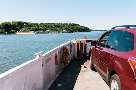 Luxury limousine fleet available for travel in the hamptons, long island, new york city and all new york airports. How To Get To The Hamptons From Nyc Travel Tips Heading Out