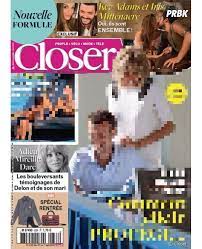Très complice sur les réseaux sociaux, kev adams et iris mittenaere essaient tant bien que mal de semer le doute sur la nature de leurs liens. Kev Adams Et Iris Mittenaere En Couple Des Photos D Un Baiser En Coulisses Devoilees Purebreak