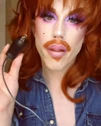 Electric Redhead!...