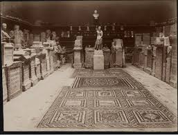 Interieur De La Maison Carree Musee Archeologique Maison Carre Interieur De La Maison Archeologie