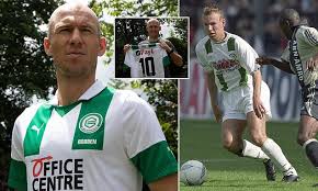 View arjen robben profile on yahoo sports. Fc Groningen Sign Arjen Robben For Next Season Daily Mail Online