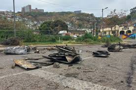 The angry protesters blocked the n2 at kzn mecs meet up with n2 freeway protestors. Vpyayfdj49p Xm