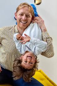 Matematik a podnikatel karel janeček (42) s manželkou mariem (31) prožívají nejkrásnější období života. Miliardar Janecek Po Vyhranem Soudu Zverejnil Fotografie Vsech Deti A Rypl Si Do Mariem Expres Cz