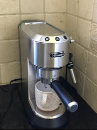 Holds up to 400g of coffee beans. Delonghi Dedica Deluxe 15 Bar Pump Espresso Machine With Rapid Cappuccino System In Stainless Steel Walmart Com Walmart Com