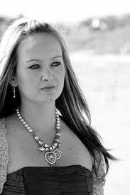 Selena Barnes's Instagram, Twitter & Facebook