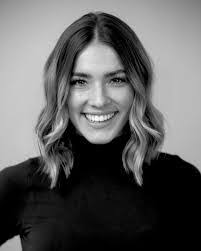 Kerry Gage's Instagram, Twitter & Facebook