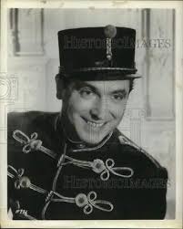 Press Photo Tenor Singer Erwin Gross