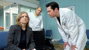 In aller Freundschaft: Folge 807: Retter in der Not (S21/E12) - Hörfassung  - hier anschauen