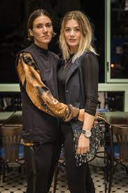 Tamy glauser and dominique rinderknecht arrive at the mugler show as part of the paris fashion week womenswear fall/winter 2017/2018 on march 4, 2017. Tamy Glauser Meine Freundin Dominique Ist Ein Trampeltier