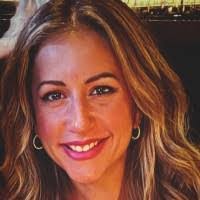 Katie Sisson's Instagram, Twitter & Facebook