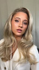 Bridal content day with the amazingly talented @makeupbyfayeneill ✨🤍