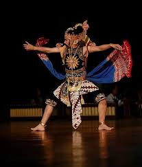 Gerak adalah bahan baku utama tari. Konsep Dan Teknik Gerak Dasar Tari The Art Is In You