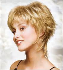Doesn T Anyone Know What A Shag Haircut Is Anymore Short Shag Hairstyles Short Choppy Hair Short Hair With Layers