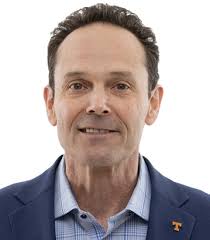 UTSPORTS.COM » @VOL_HOOPS 51 OUTLOOK PLA Y ERS STAFF RE VIE W RESULT S REC  ORDS HONORS POST SEASON VOLM ANA C MEDIA INFO