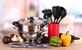 Dalam kondisi tersebut, anda terkadang takut saat harus menggunakan beberapa alat seperti pisau atau kompor. 19 Alat Masak Wajib Untuk Rumah Baru Resepkoki Co