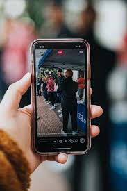 Instagram made a companion app for itself so you can easily capture short looped videos. How Long Can Videos Be On Instagram In 2021 Plann