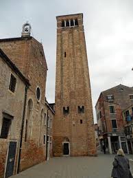 In the 18th century, though, their fortunes and numbers declined and san giacomo was abandoned with the nuns moved to santa maria degli angeli in the 1790s. 18 November 2013