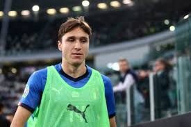 Federico chiesa was not yet born when his dad scored for italy at a european championship in enrico chiesa took possession midway inside his own half, sprinted forward 50 yards and fed a pass. Serie A Federico Chiesa Europaweit Begehrt