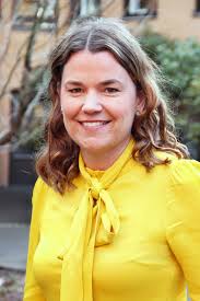 Anna Lind, kostutvecklare