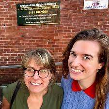 Relato de experiência de Mariana Trindade: Intercâmbio organizado pela  School for Primary Care Research no Reino Unido