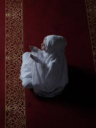 شَفَى اللهُ سَقَمَكَ، وَغَفَرَ ذَنْبَكَ، وَعَافَاكَ فِي دِيْنِكَ وَجِسْمِكَ إِلَى مُدَّةِ أَجَلِكَ Doa Penyembuh Penyakit Untuk Diri Sendiri Orang Lain Agar Kembali Sehat Merdeka Com