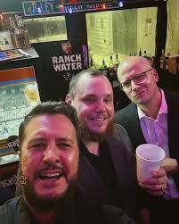 What an amazing night with some of our favorite Losers 🤩 Thank you  @wmemusic we had so much fun celebrating all these amazing artists and  songwriters! #thislifeaintforeverybody