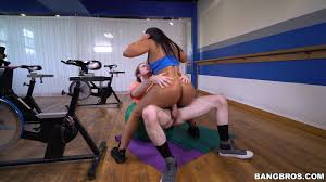 Hard sex down at the gym for the big ass MILF - XBabe video