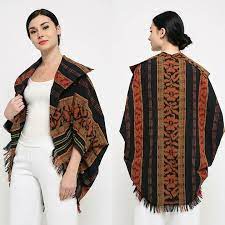 Namun, bagaimana jika kain tenun terkena noda membandel yang susah . Model Atas Bawah Dari Kain Tenun Batik Tenun Pakaian Kerja Desain Blus Model Baju Gracechiaweiting