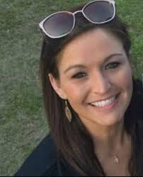 I'm sure y'all have seen this edited photos going around social media. I  figured why do one of my daughter, engrave it