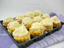 Petites Bouchees Au Fromage Pour L Apero Les Delices De Mimm Recette Aperitif Dinatoire Bouchees Apero Petite Bouchee