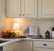 Best Paint for Kitchen Cabinets (Professional Finish ...
