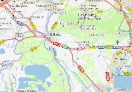 With a length of 136 meters and a width of 107 meters, the arena was one of the largest in gaul and could accommodate 21,000 spectators. Michelin Landkarte Raphele Les Arles Stadtplan Raphele Les Arles Viamichelin