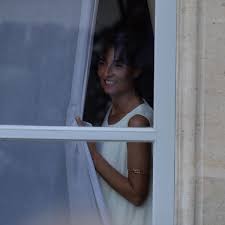 She graduated from sorbonne university. Nathalie Iannetta Femme De Mille Vies L Equipe