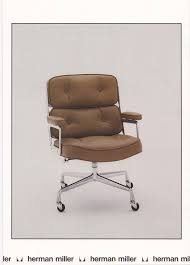 The eames executive chair is height adjustable and a swivel, tilt mechanism allows you to sit back and relax every once in a while. Eames Executive Lobby Chair Eames Office