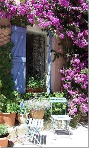 Beautiful Wish Bougainvillea Was Not Frost Sensitive And Could Be Grown This Big Here In South Carolina Beautiful Gardens Dream Garden Backyard