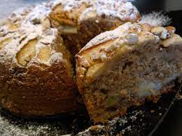 La torta angelica alle mele, noci e cannella è sicuramente tra i lievitati dolci più amati da tutti. Ricetta Torta Di Mele Con Noci E Cioccolato Dolce Sfida Culinaria