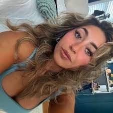 Alyssa Polanco (@alyssapolanco_)